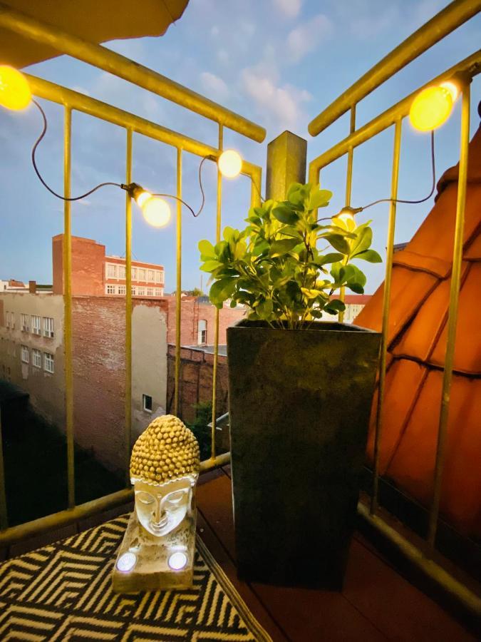 Home Cinema - Balcony - Wi-Fi & Streams Magdeburg Eksteriør billede