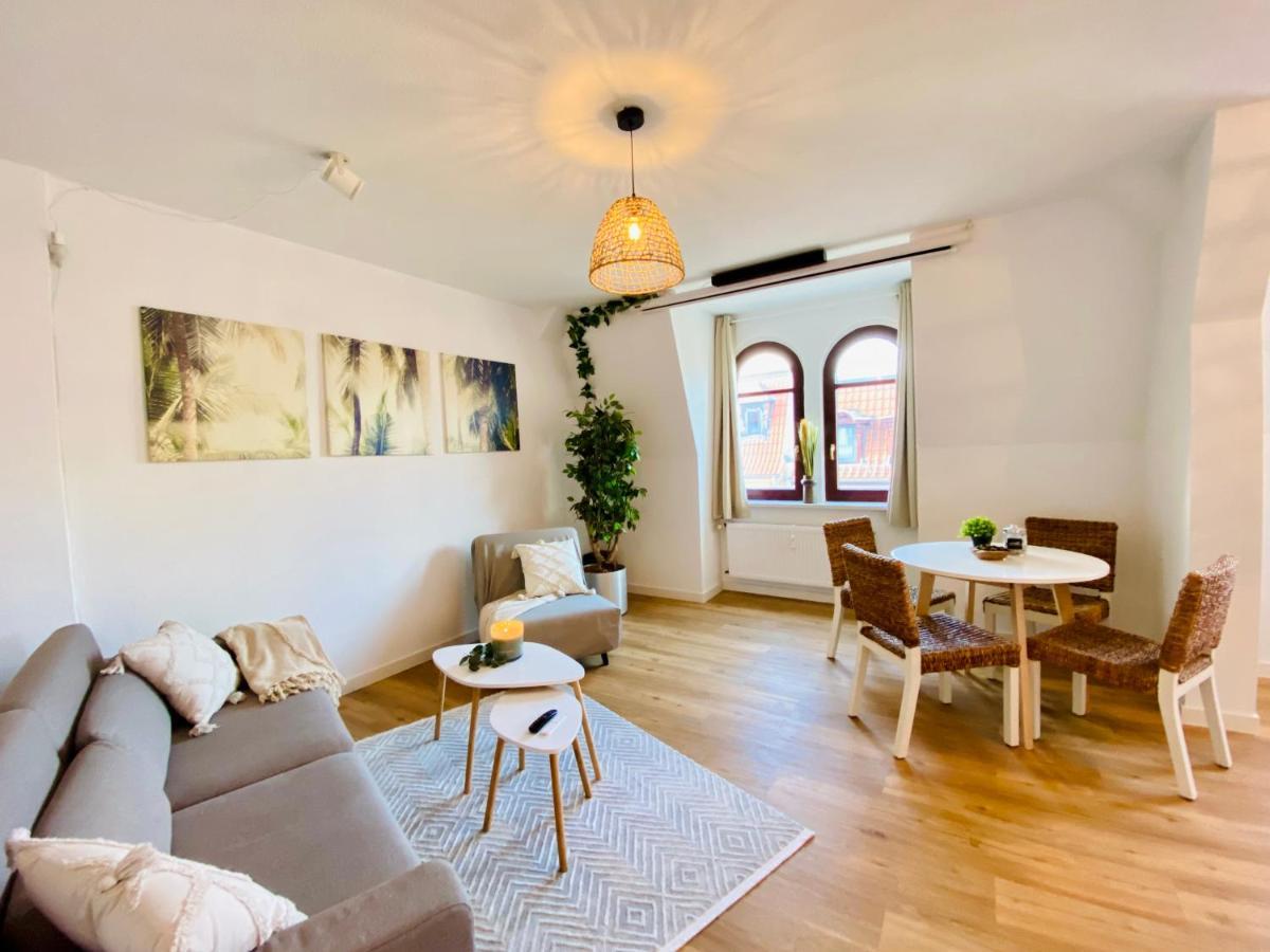Home Cinema - Balcony - Wi-Fi & Streams Magdeburg Eksteriør billede
